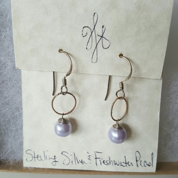 Jayelay Jewelers Pearl Earrings - Picture 4 of 4